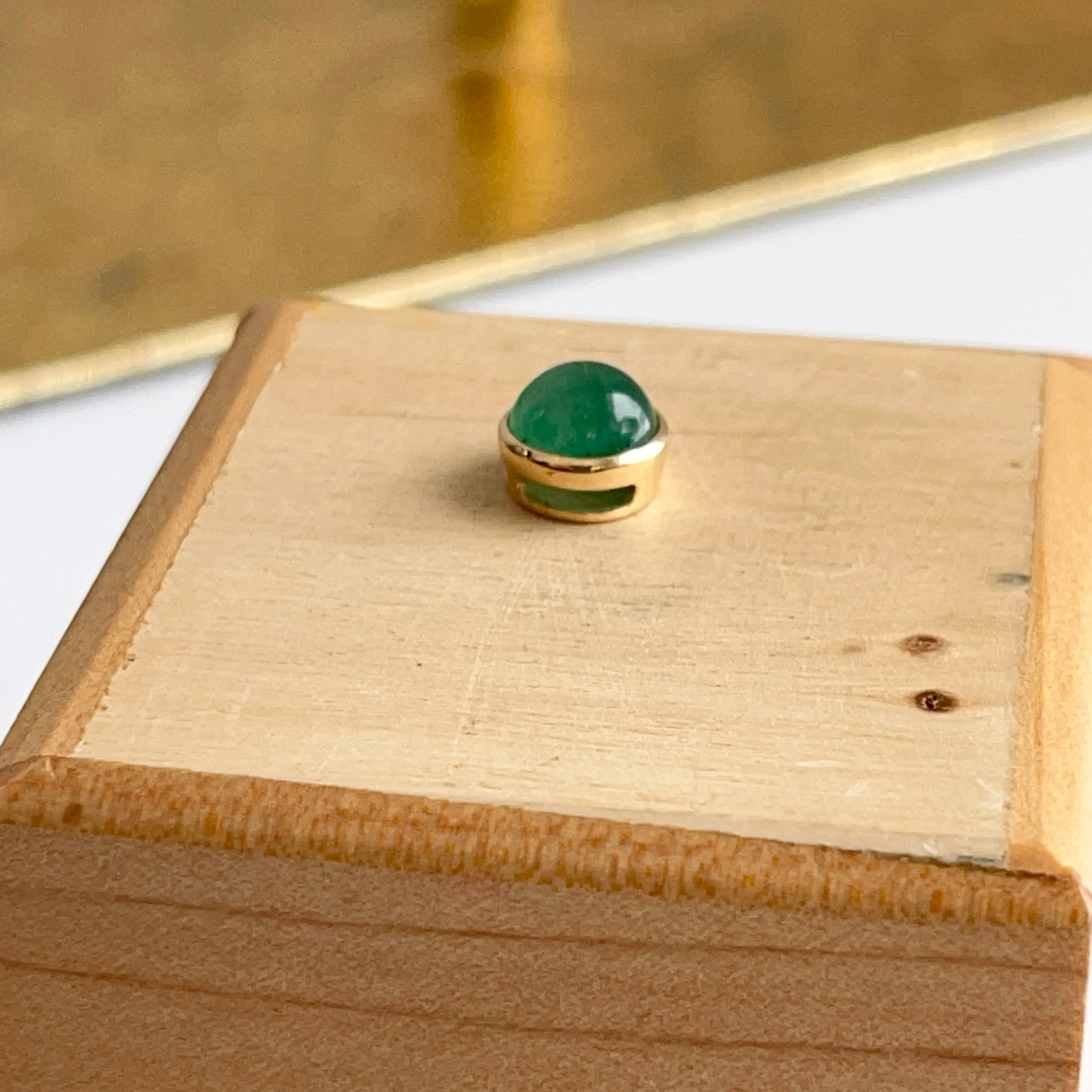 18KT Yellow Gold Round Bezel Emerald Pendant Slide