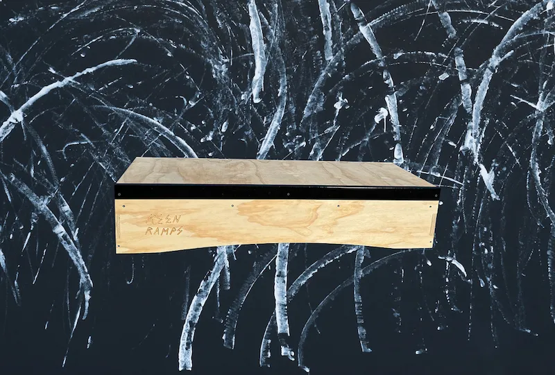 4' Puzzle Ledge