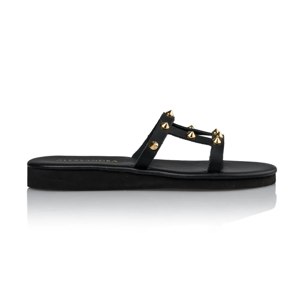 Ammoudi-Santorini || Studs