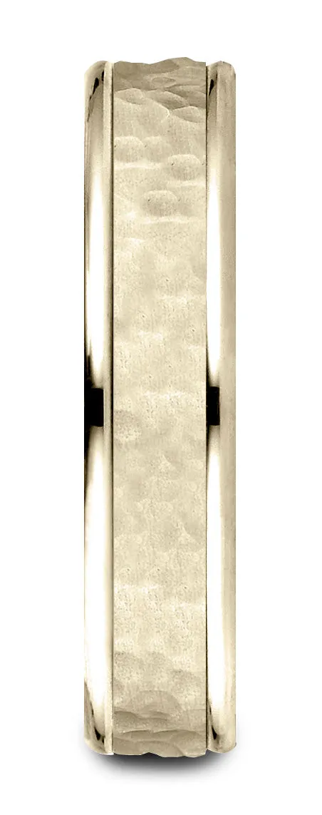 Benchmark 18k Yellow Gold Comfort Fit 4mm High Polish Edge Hammered Center Design Band, (Size 6-13)