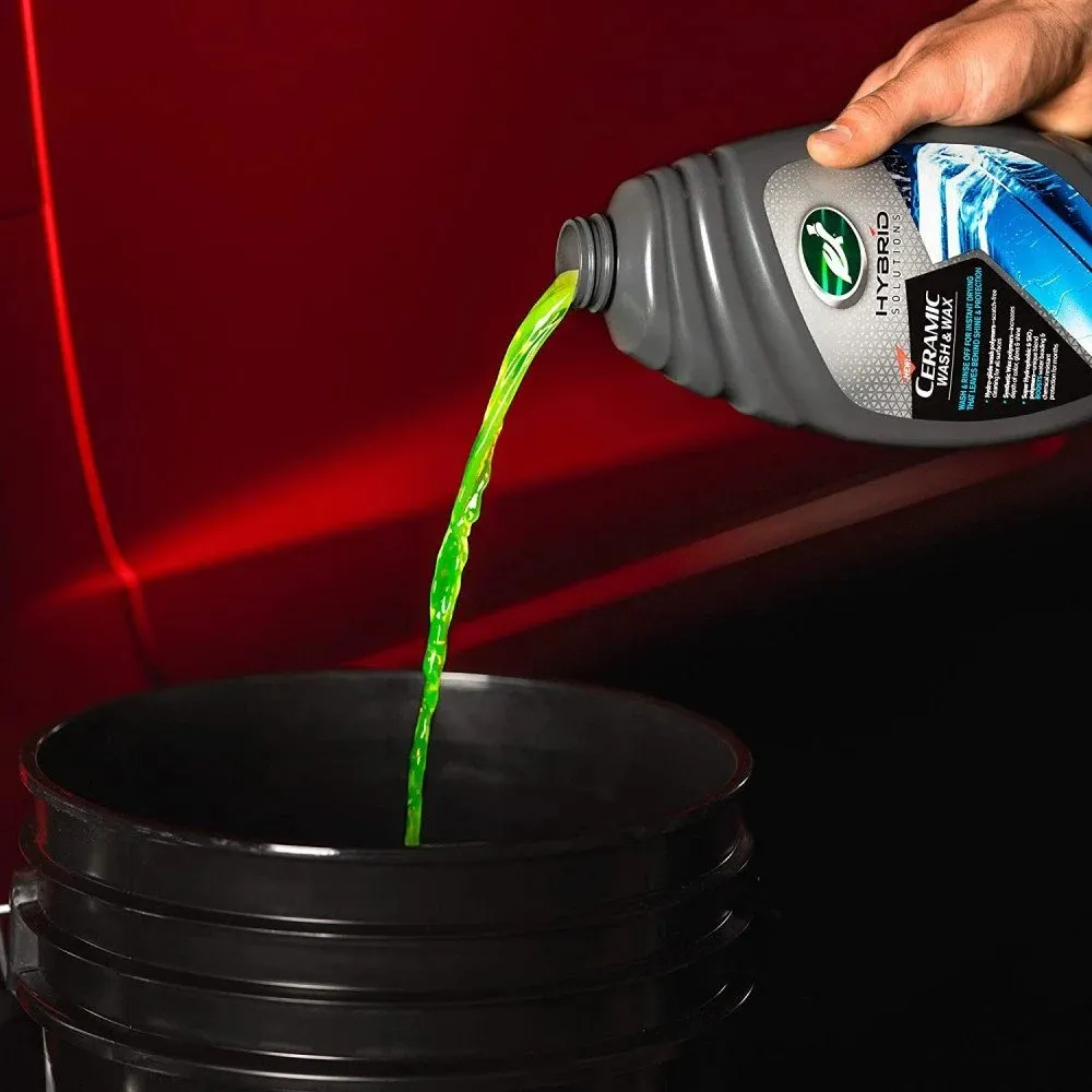 Car Shampoo Turtle Wax Ceramic Wash and Wax, 1.42L