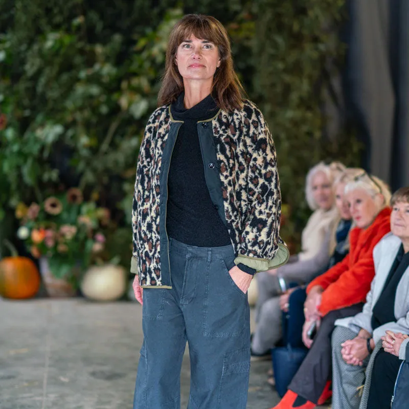 CITIZENS OF HUMANITY Marcelle Low Slung Sateen Cargo Pants in Washed Black