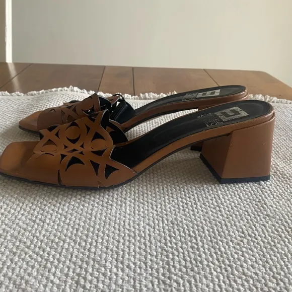 Emanuele Crasto Cognac Italian Leather Cutout Slides Block Heel 2.5” Size EU 41