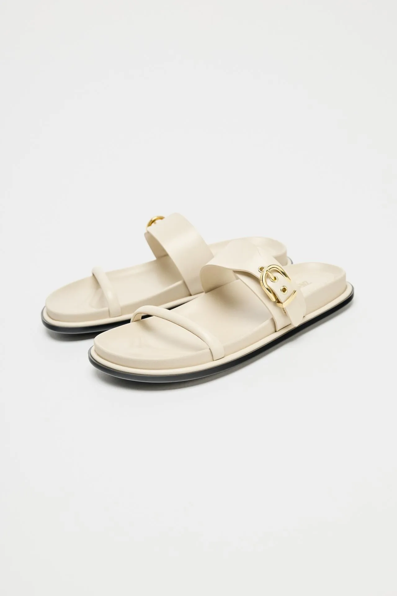 Flat Sandals with Buckle
