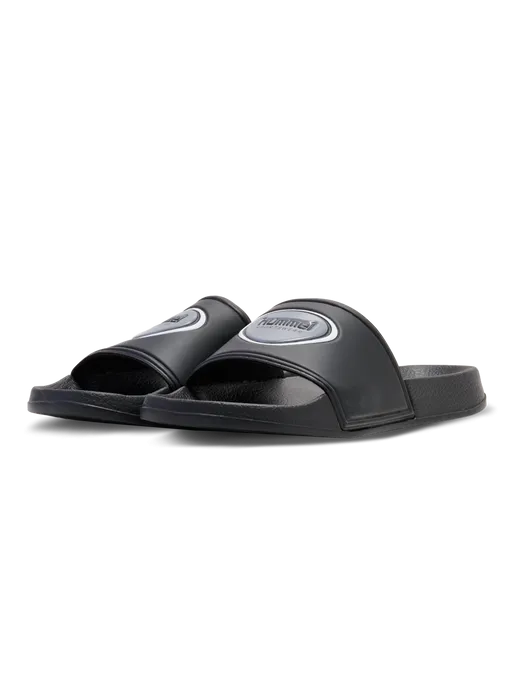 HUMMEL POOL SLIDE BADGE