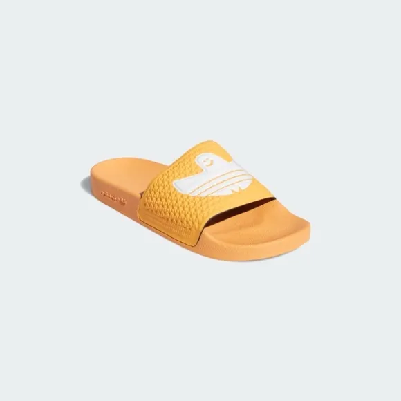 new youth size 5 or 6 adidas originals shmoofoil slide hazy orange