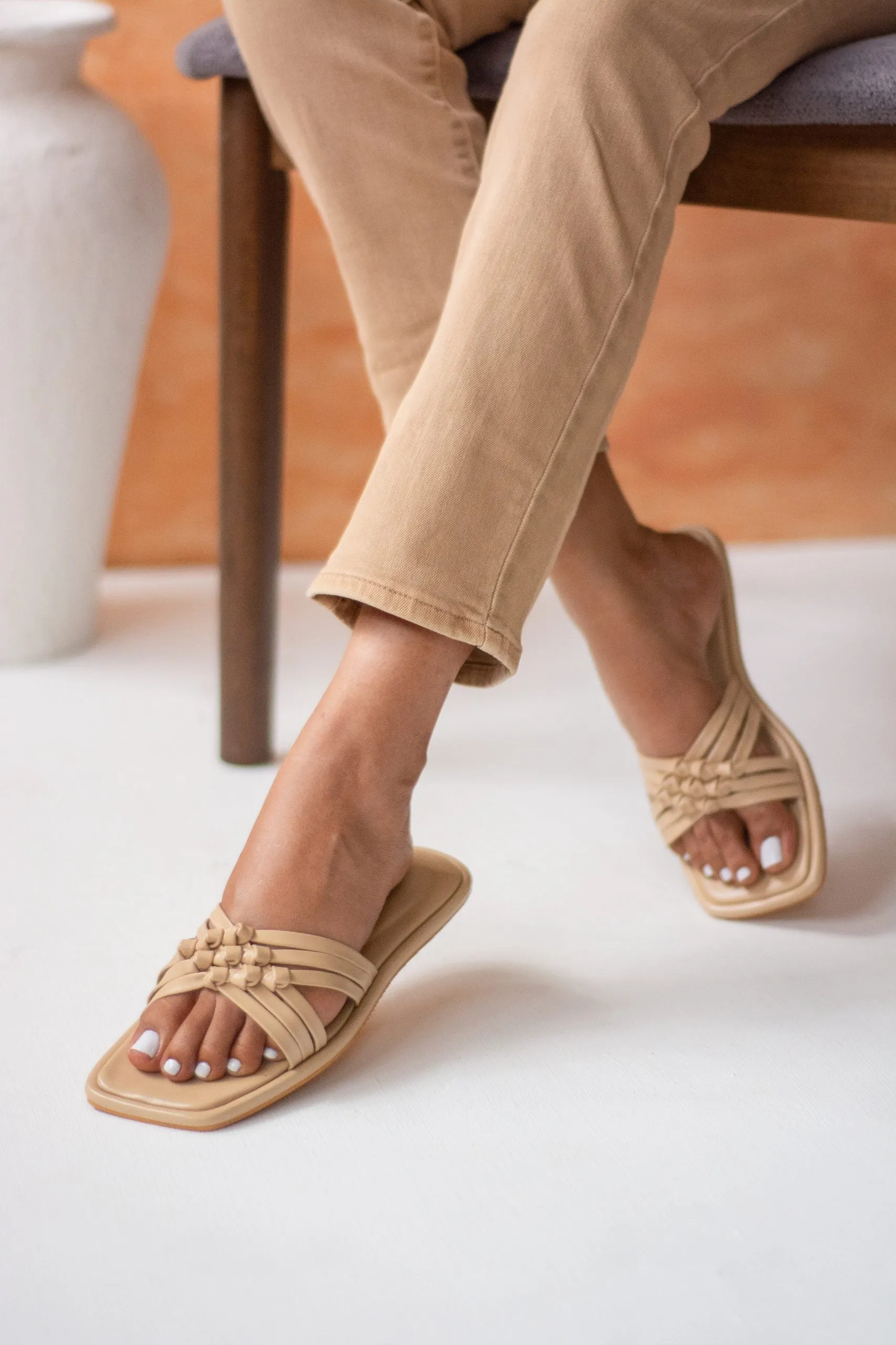 Pansy Knotted Sliders