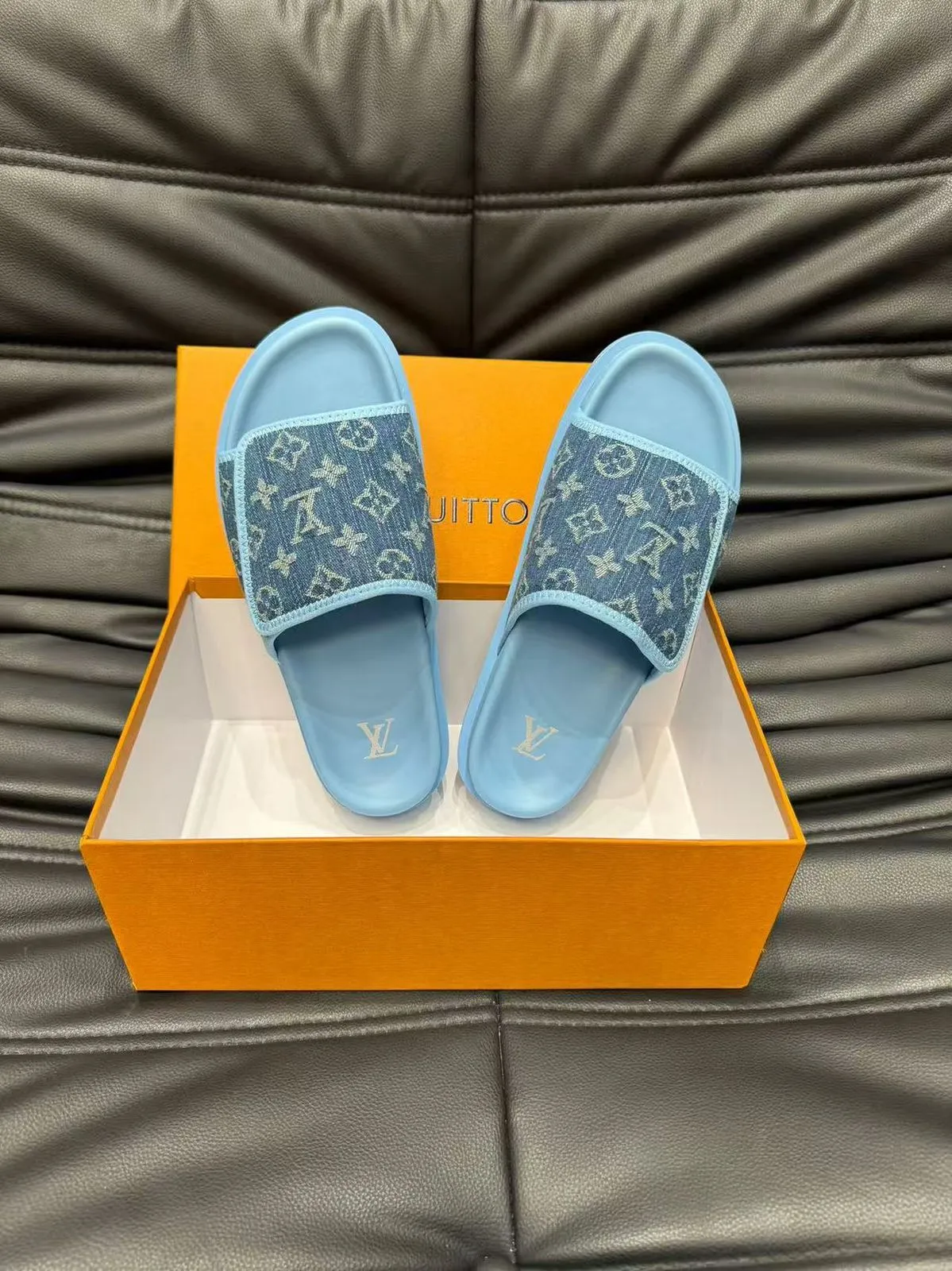 Premium  Leather  Flat Comfort Sandal
