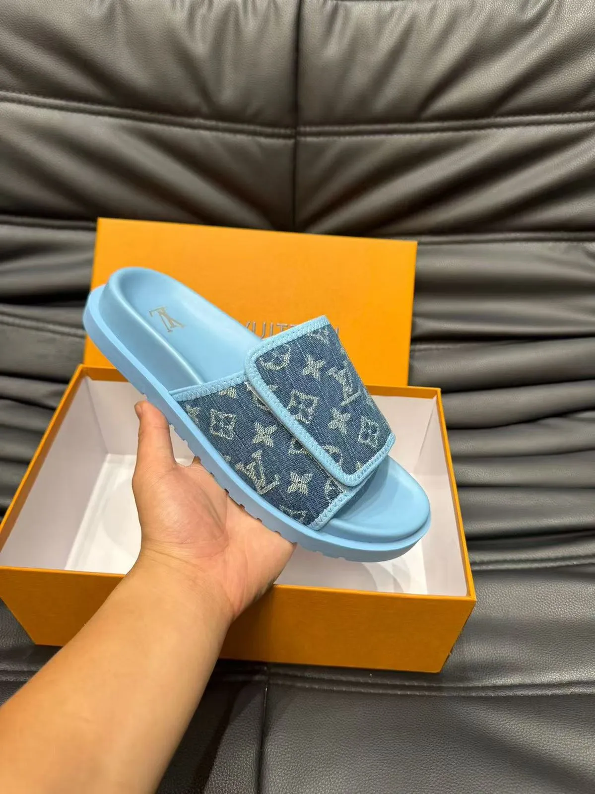 Premium  Leather  Flat Comfort Sandal