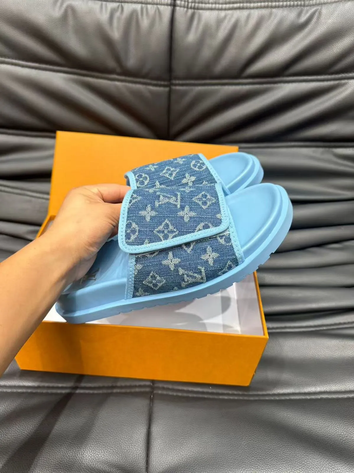 Premium  Leather  Flat Comfort Sandal